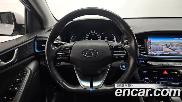 Hyundai Ioniq гибрид, 2017 12