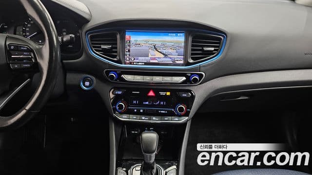 Hyundai Ioniq гибрид, 2017 16