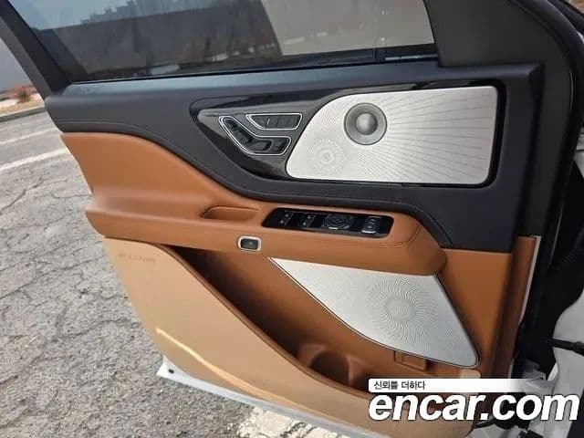 Lincoln Aviator 2세대 3.0 Black Label AWD, 2025 13