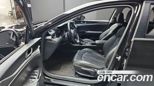 Kia K5 3세대 Standard, 2021 10