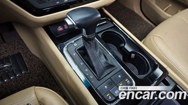 Kia All New Carnival Noblesse, 2017 9