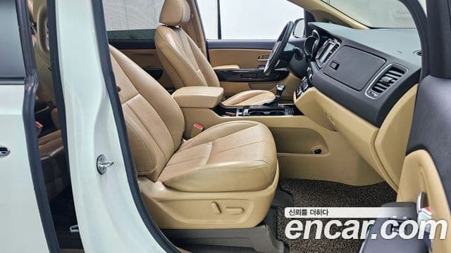 Kia All New Carnival Noblesse, 2017 11