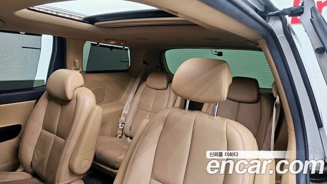 Kia All New Carnival Noblesse, 2017 13