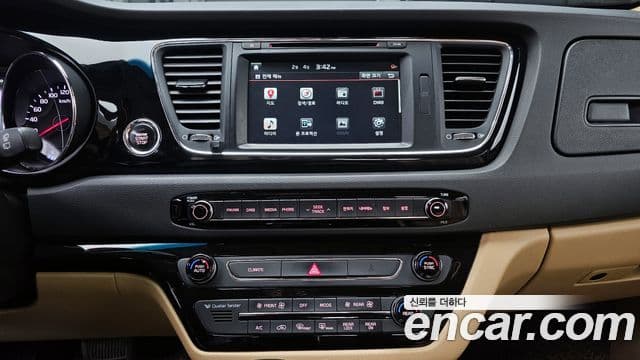 Kia All New Carnival Noblesse, 2017 15