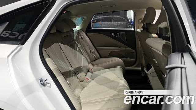 Kia The / новый New K8 гибрид Noblesse, 2025 12