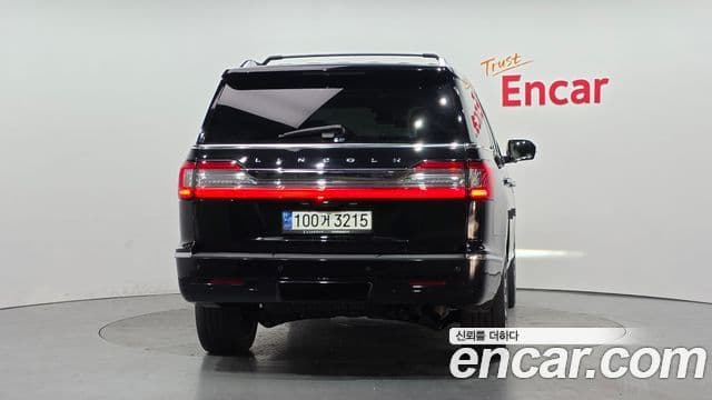 Lincoln Navigator 4세대 3.5L, 2021 4