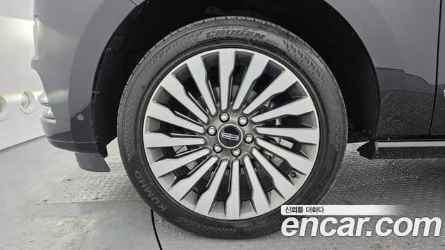 Lincoln Navigator 4세대 3.5L, 2021 все фото