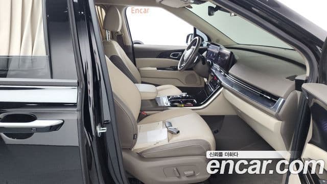 Kia Carnival 4세대 Signature, 2023 11