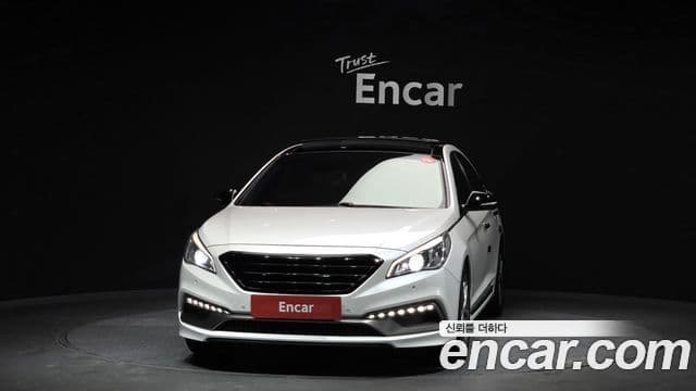 Hyundai LF Sonata Special, 2016 3