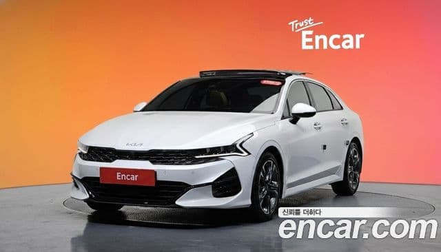 Kia K5 3세대 Signature, 2022 1