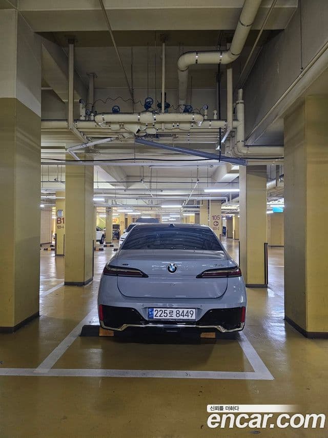 BMW 7시리즈 (G70) 740i xDrive M Sport, 2024 4