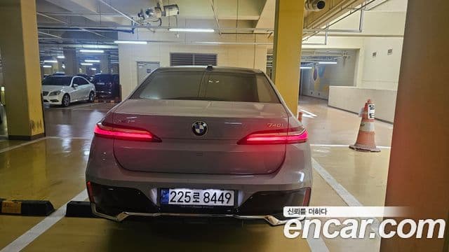 BMW 7시리즈 (G70) 740i xDrive M Sport, 2024 все фото