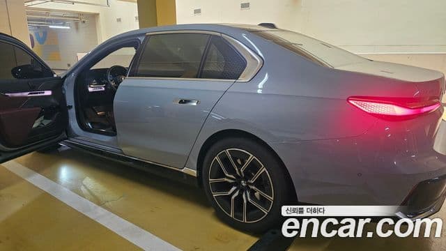 BMW 7시리즈 (G70) 740i xDrive M Sport, 2024 9