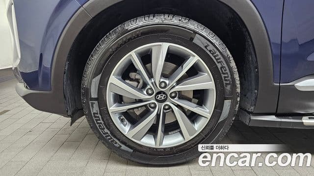 Hyundai Santa Fe TM Exclusive, 2020 все фото