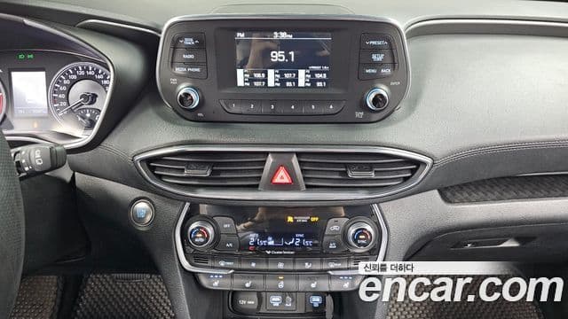 Hyundai Santa Fe TM Exclusive, 2020 17