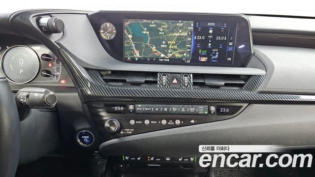 Lexus ES300h 7세대 Luxury, 2019 16