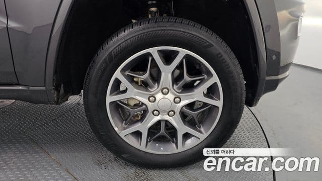 Jeep Grand Cherokee WK2, 2020 все фото