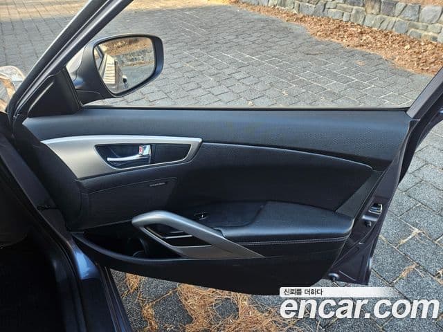 Hyundai Veloster Unique, 2013 12