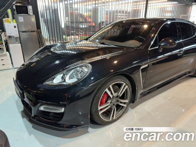 Porsche Panamera 970, 2011 3