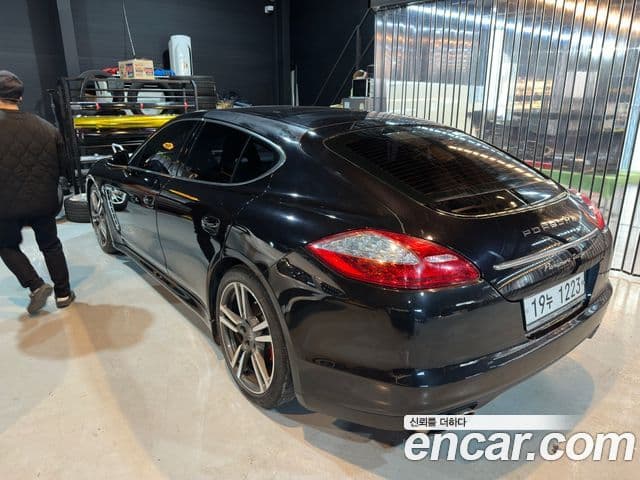 Porsche Panamera 970, 2011 4