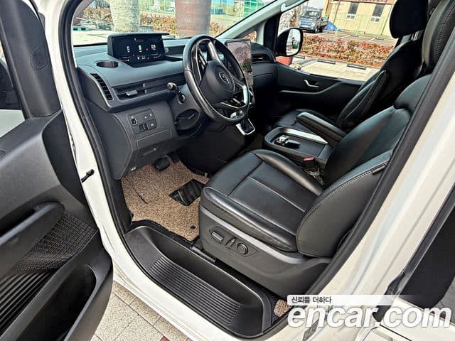Hyundai Staria Modern, 2022 11