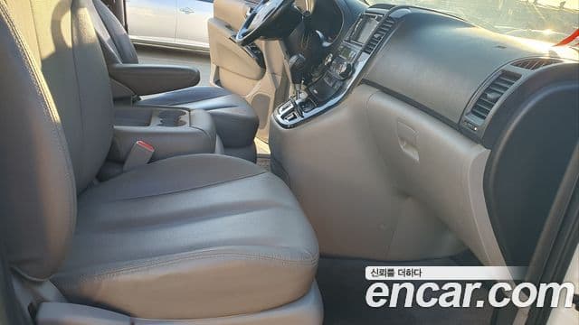 Kia Carnival R топовая версия, 2014 9