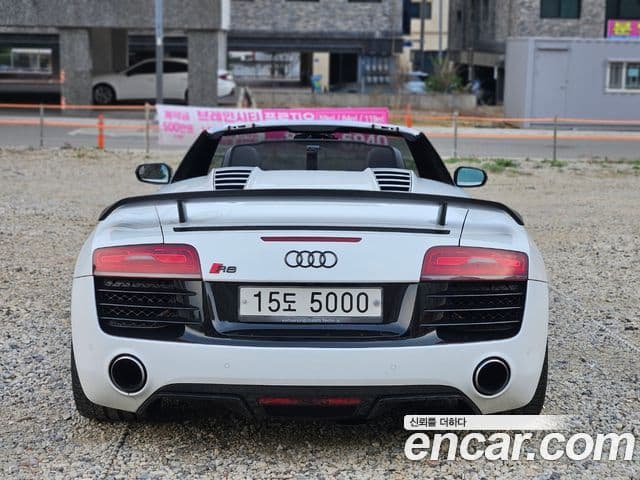 Audi R8 5.2 V10 Spyder, 2015 2