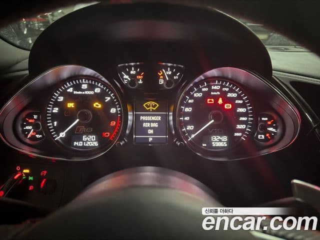 Audi R8 5.2 V10 Spyder, 2015 все фото