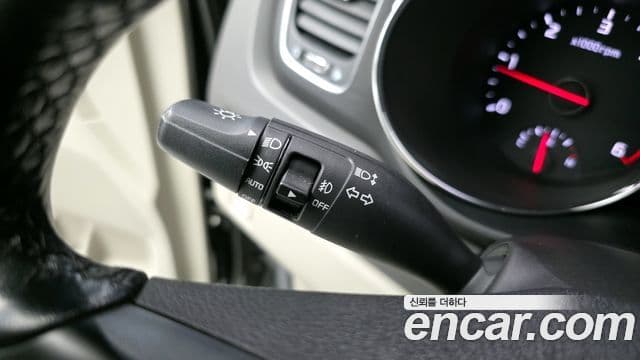 Kia All New Carnival Luxury, 2016 15