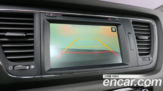 Kia All New Carnival Luxury, 2016 16