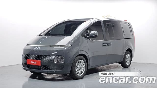 Hyundai Staria Modern, 2025 1