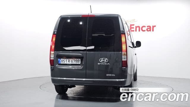 Hyundai Staria Modern, 2025 4