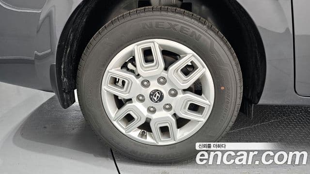 Hyundai Staria Modern, 2025 все фото