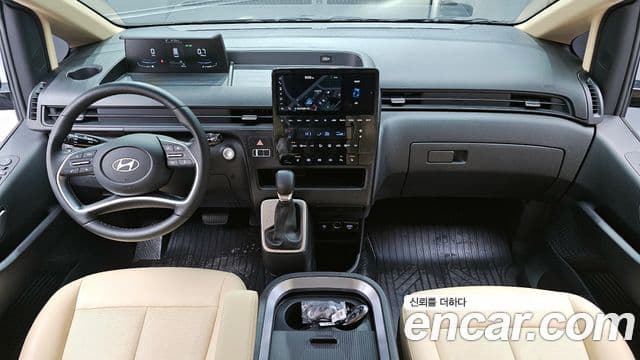 Hyundai Staria Modern, 2025 7