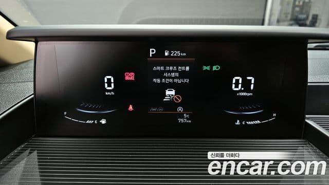 Hyundai Staria Modern, 2025 8