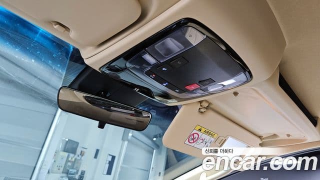 Hyundai Staria Modern, 2025 18