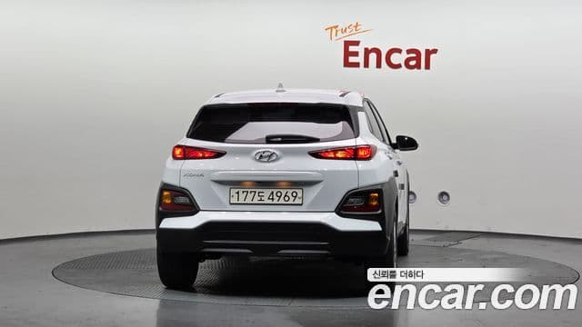 Hyundai Kona Smart, 2020 4