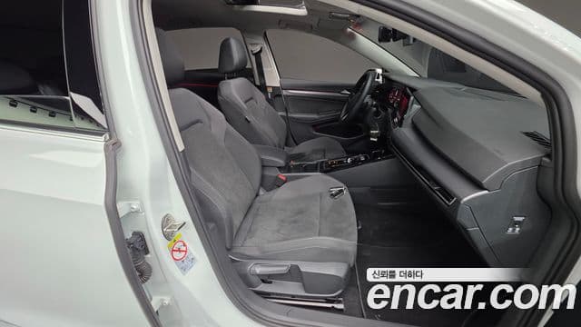 Volkswagen Гольф 8세대 Prestige, 2023 10