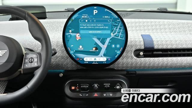 Mini Cooper Электрический (Electric) 4세대 SE favored, 2024 14