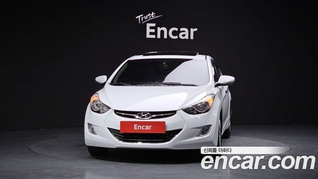 Hyundai Avante MD Premier, 2011 3