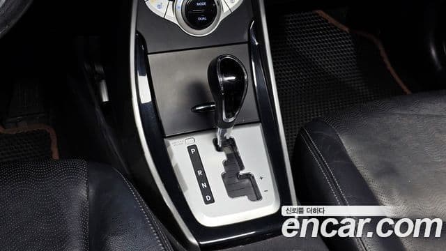 Hyundai Avante MD Premier, 2011 9