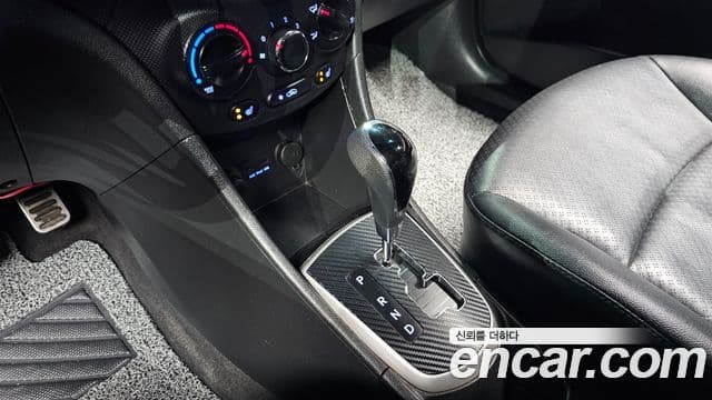 Hyundai Accent(новый кузов / новое поколение) Premier, 2011 9