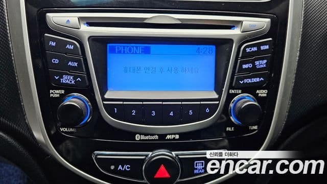 Hyundai Accent(новый кузов / новое поколение) Premier, 2011 16