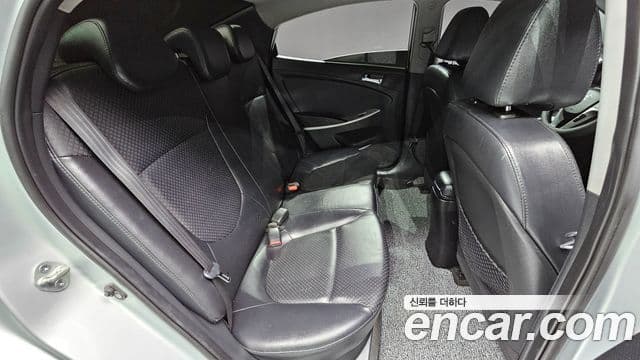 Hyundai Accent(новый кузов / новое поколение) Premier, 2011 19