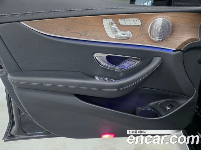 Mercedes-Benz E-класс W213 Exclusive, 2022 15