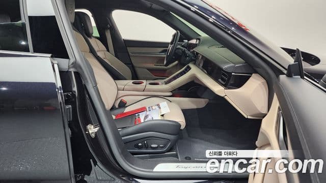 Porsche 타이칸 4S, 2025 11