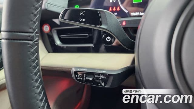 Porsche 타이칸 4S, 2025 14