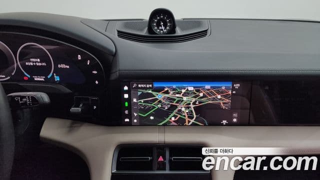 Porsche 타이칸 4S, 2025 15