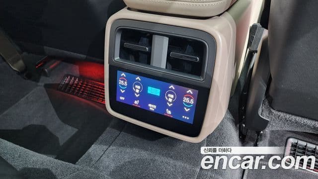 Porsche 타이칸 4S, 2025 18