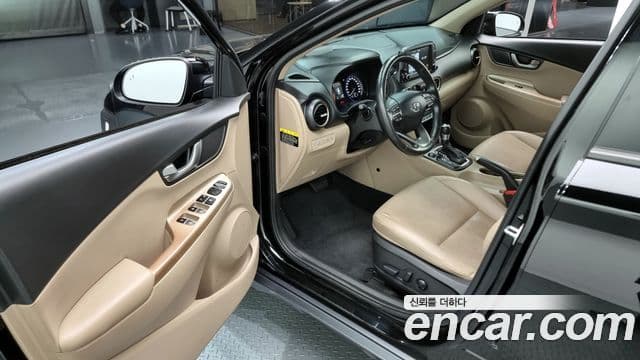 Hyundai Kona Modern Art, 2018 11